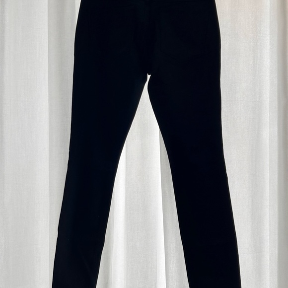 Classic Black Women's Jeans - Picture 4 of 7